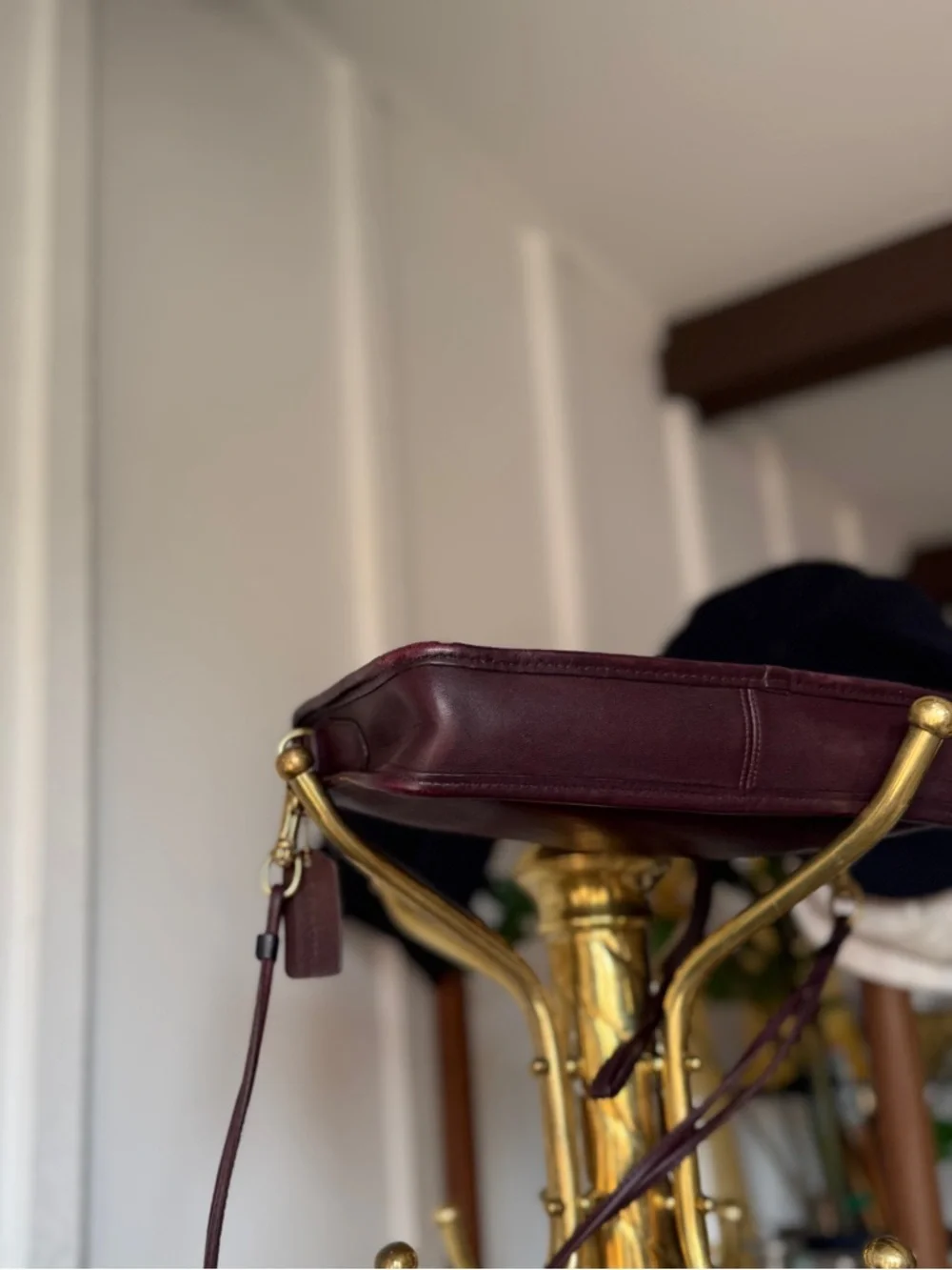 VTG NYC Coach | Basic Bag | No. 9455 |
Burgundy | Timeless - Picture 10 of 15